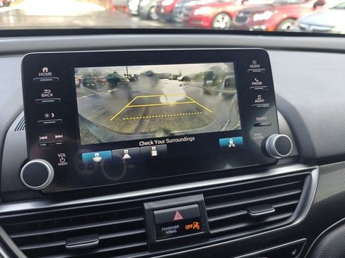 Used 2022 Honda Accord Sport image 14