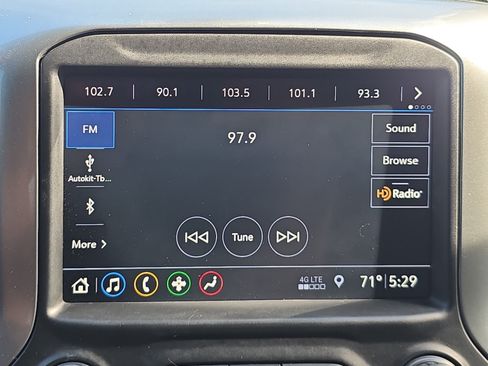 Used 2019 Chevrolet Silverado 1500 LT Trail Boss AWD/4WD image 23