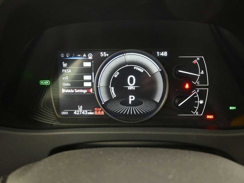 Used 2024 Lexus UX 250h AWD w/ Premium Package image 18