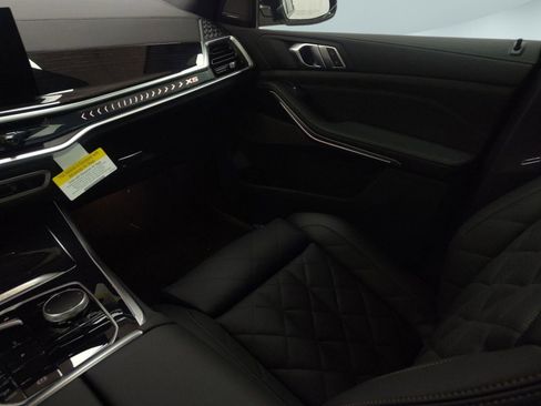 Used 2026 BMW X5 xDrive40i w/ M Sport Package image 25