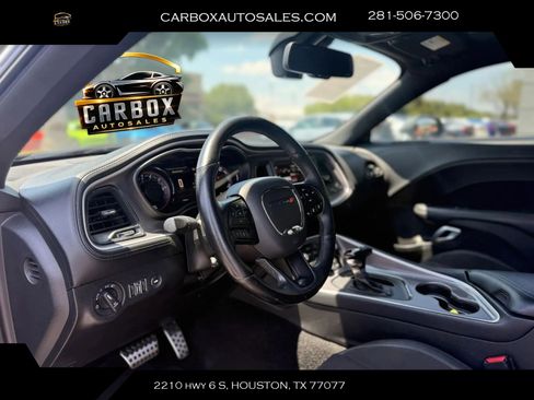 Used 2022 Dodge Challenger GT w/ Plus Package RWD image 18
