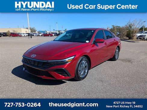 Certified 2024 Hyundai Elantra Blue image 1