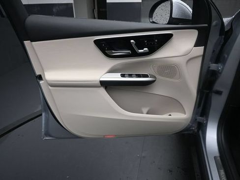 Used 2026 Mercedes-Benz GLC 300 image 18