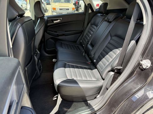 Used 2024 Ford Edge SEL AWD/4WD image 5
