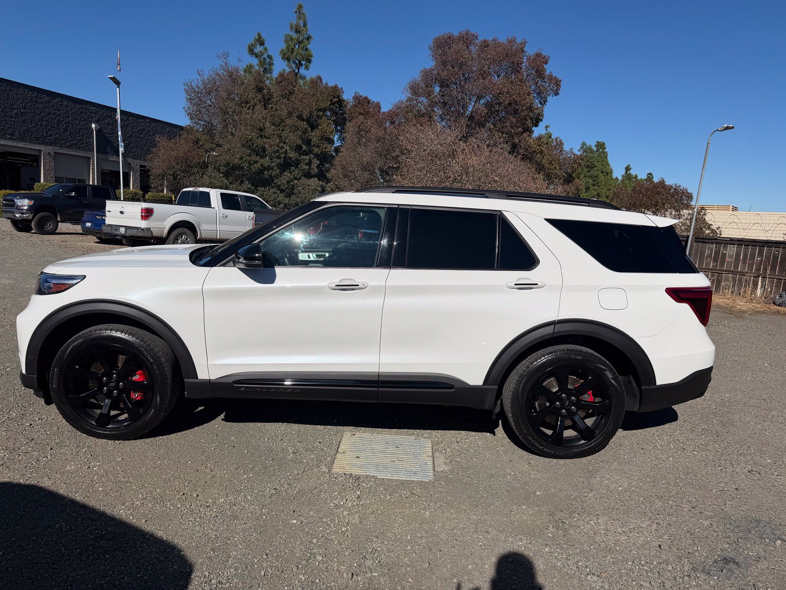Certified 2023 Ford Explorer ST w/ Equipment Group 401A AWD/4WD image 2
