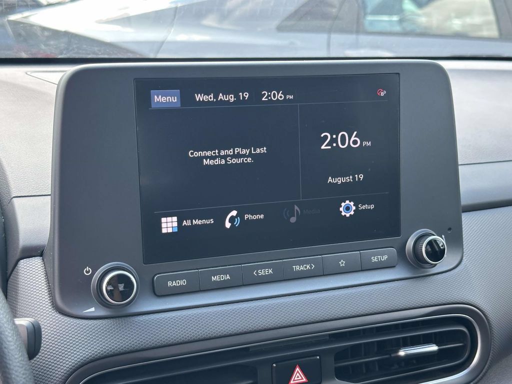 Certified 2023 Hyundai Kona SEL AWD/4WD image 20
