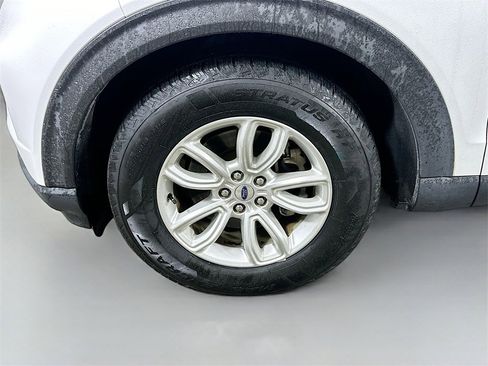 Used 2020 Ford Explorer Base image 8