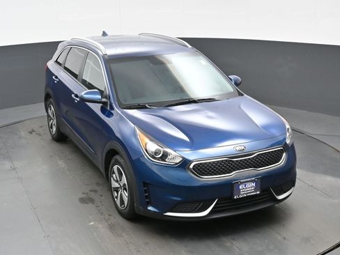 Used 2017 Kia Niro LX image 38