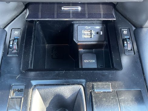 Used 2021 Lexus GX 460 Premium w/ Premium Package image 8