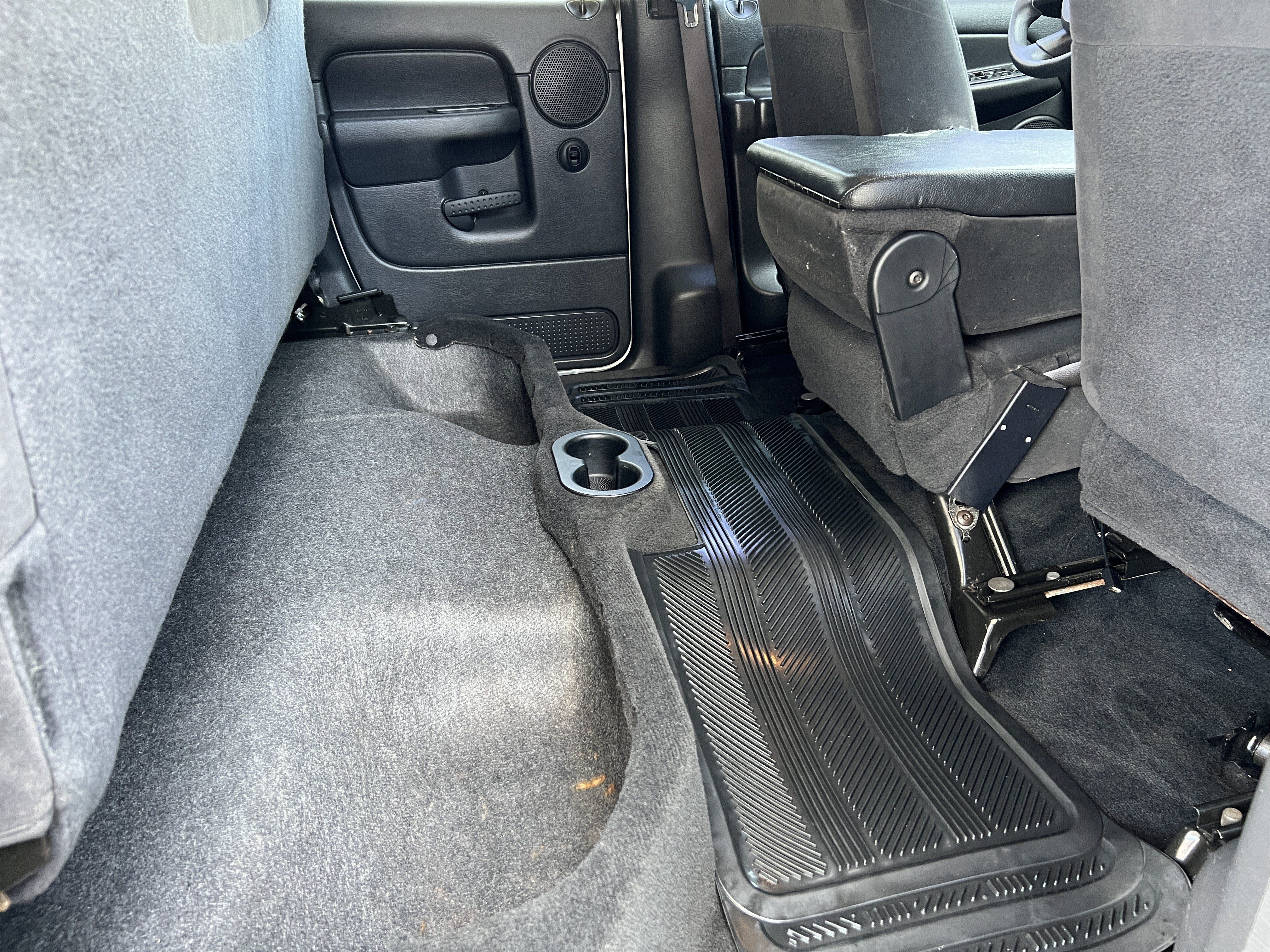 Used 2005 Dodge Ram 2500 Truck SLT w/ Trailer Tow Group AWD/4WD image 18