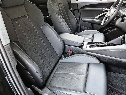 Used 2025 Audi Q5 Premium Plus AWD/4WD image 34
