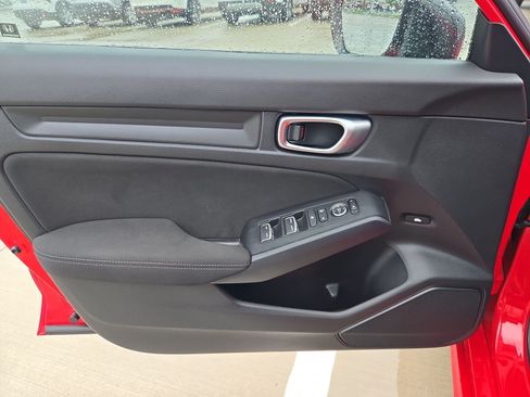 Certified 2025 Honda Civic Sport image 13