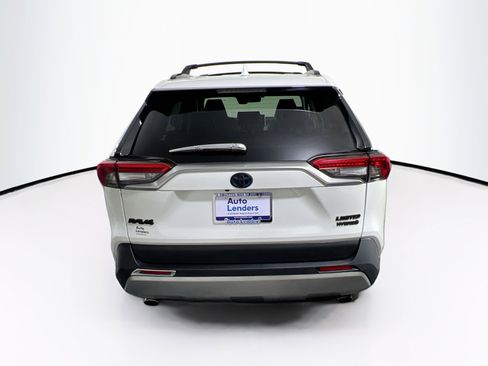 Used 2022 Toyota RAV4 Limited AWD/4WD image 6