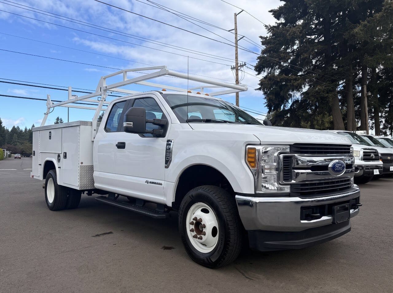 Used 2021 Ford F350 XLT AWD/4WD image 2