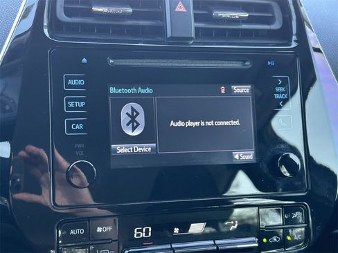 Used 2018 Toyota Prius Two image 27