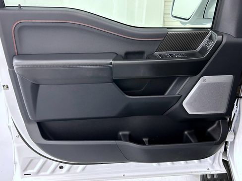 Used 2025 Ford F150 Raptor AWD/4WD image 9