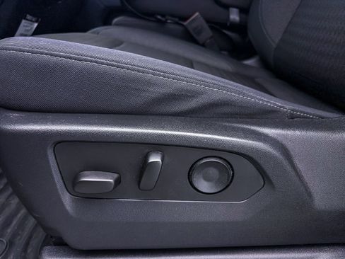 Used 2025 Chevrolet Silverado 1500 Custom w/ LPO, Dark Essentials Package RWD image 18