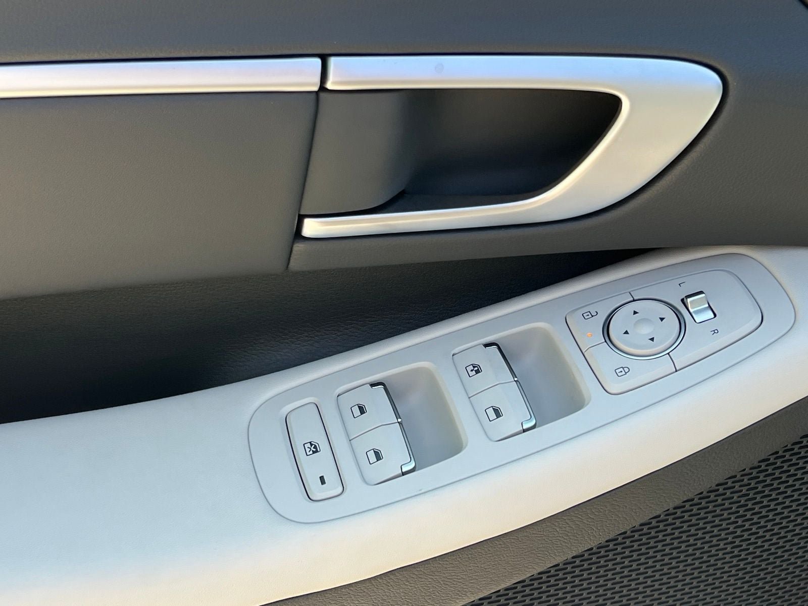 New 2026 Hyundai Sonata Blue FWD image 23