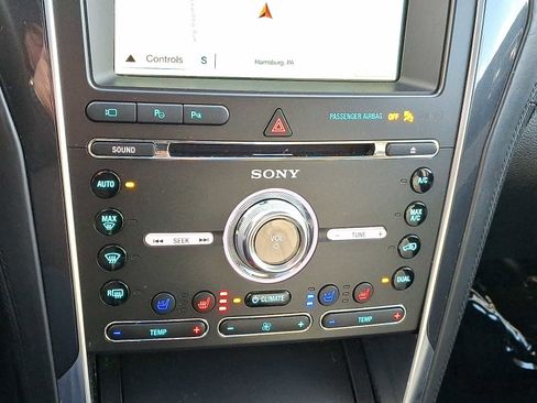 Certified 2018 Ford Explorer Platinum image 16