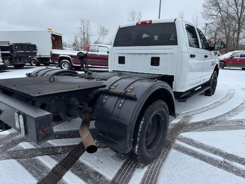 Used 2016 RAM 3500 ST image 11
