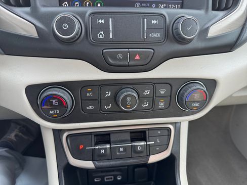 Used 2022 GMC Terrain Denali image 21