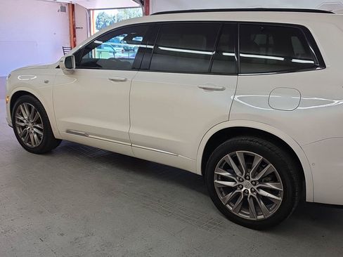 Used 2020 Cadillac XT6 Sport AWD/4WD image 3