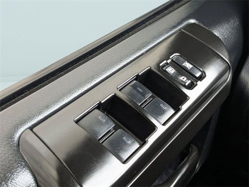 Used 2021 Toyota 4Runner SR5 image 22