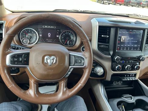 Used 2020 RAM 1500 Laramie AWD/4WD image 40