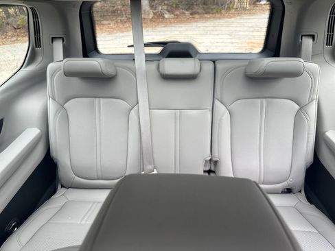 Used 2024 Jeep Wagoneer Series III w/ Premium Group I image 26