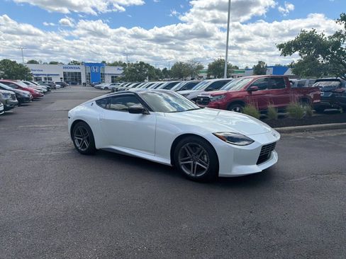 Used 2024 Nissan Z Sport w/ Floor Mat Package RWD image 18