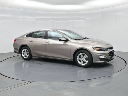 Used 2023 Chevrolet Malibu LT FWD image 27