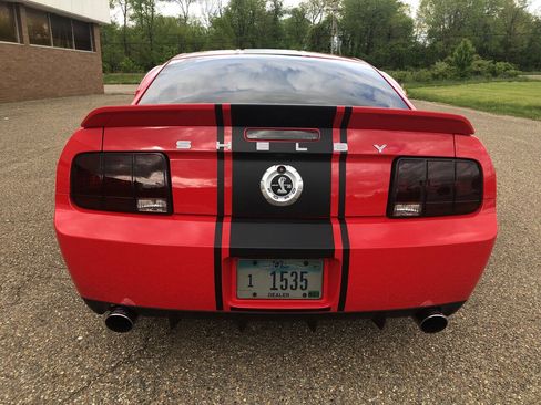 Used 2007 Ford Mustang Shelby GT500 RWD image 4