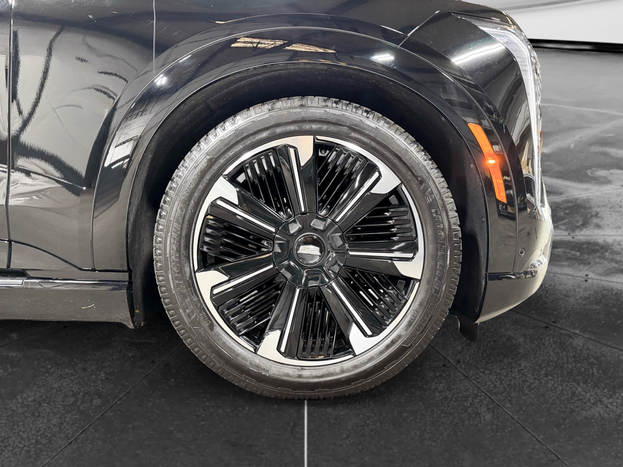 Used 2025 Cadillac Escalade IQ Sport 2 AWD/4WD image 40