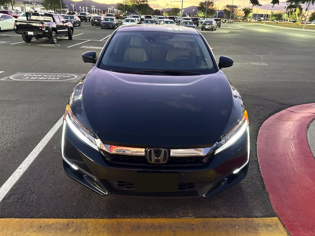 Used 2018 Honda Clarity Plug-In Hybrid image 2