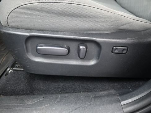 Used 2020 Toyota Tacoma SR5 image 13