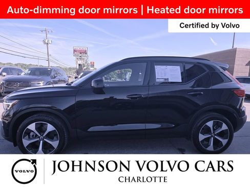 Used 2025 Volvo XC40 B5 Plus AWD/4WD image 8