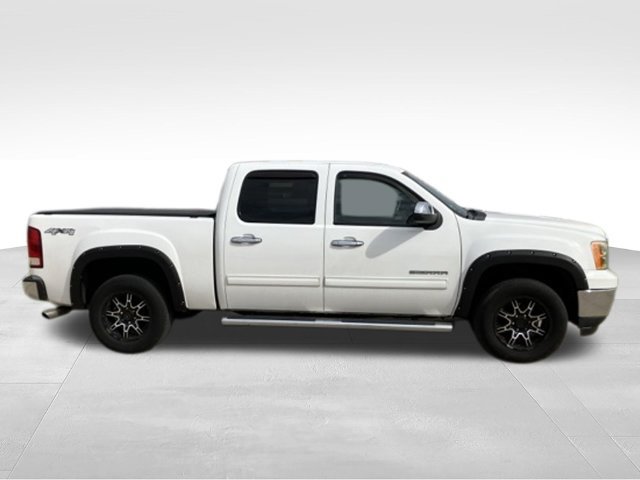 Used 2012 GMC Sierra 1500 SLT w/ Chrome Essentials Package AWD/4WD image 2