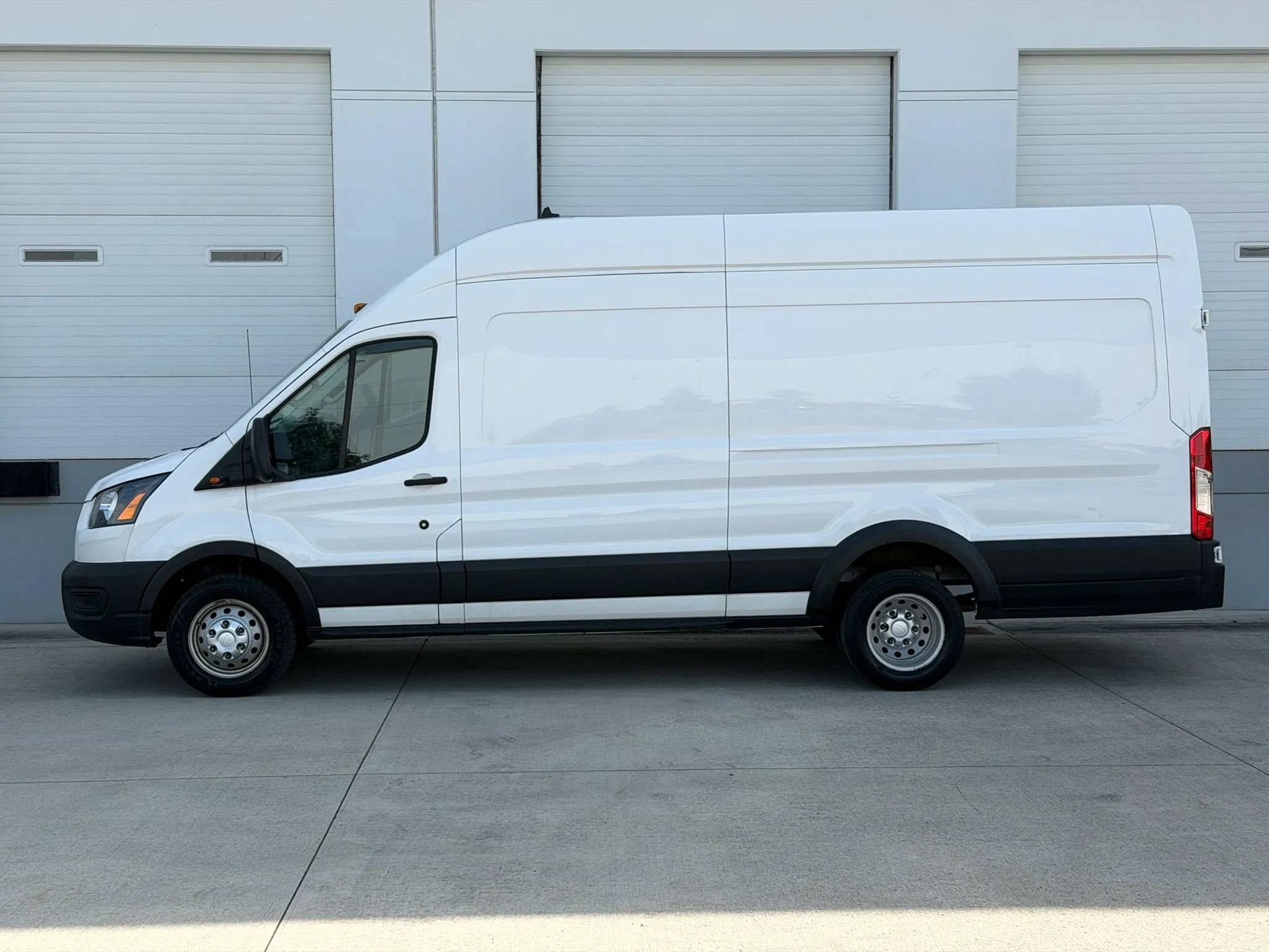 Used 2023 Ford Transit 350 148 High Roof Extended DRW w/ Load Area Protection Package RWD image 2