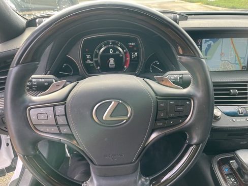 Used 2020 Lexus LS 500 AWD image 14