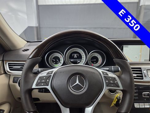Used 2015 Mercedes-Benz E 350 Sedan image 35