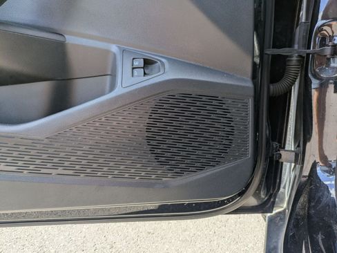 Used 2022 Volkswagen Jetta SE FWD image 16