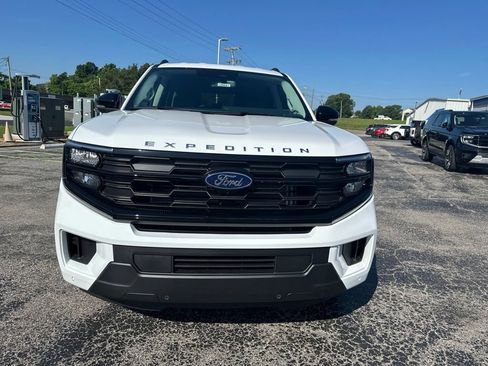 New 2026 Ford Expedition Active RWD image 8