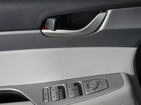 Used 2020 Hyundai Palisade SE image 22