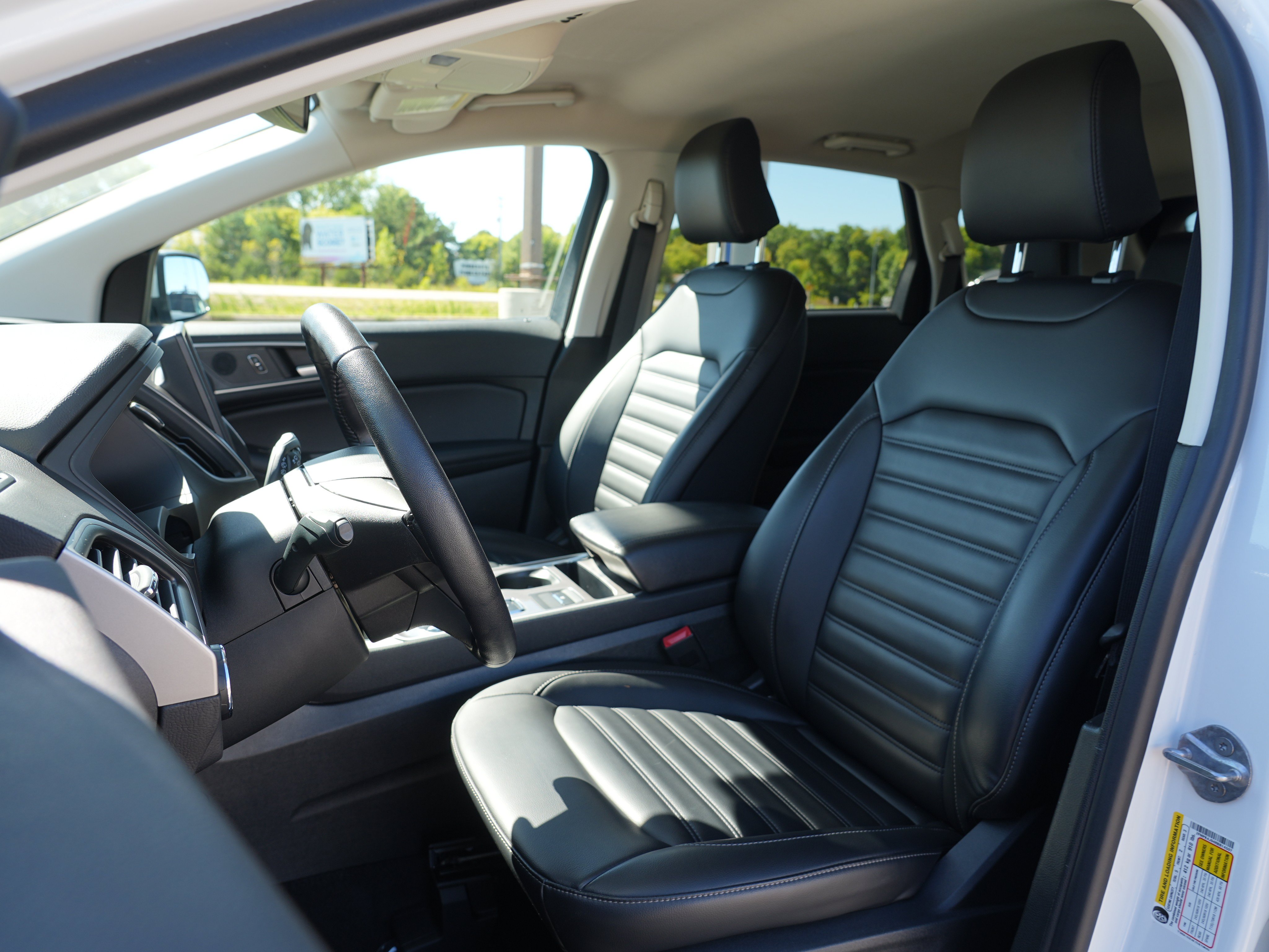 Used 2024 Ford Edge SEL w/ Convenience Package AWD/4WD image 13