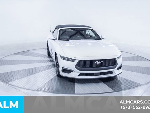 Used 2025 Ford Mustang Premium RWD image 24