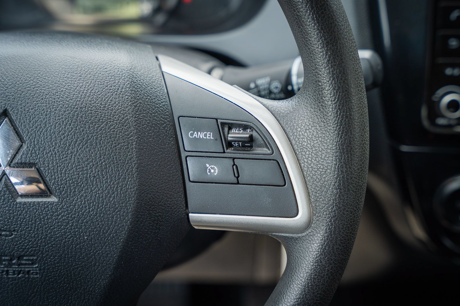 Used 2024 Mitsubishi Mirage ES FWD image 37