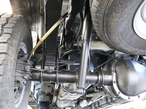 Used 2001 Ford F350 Lariat image 35