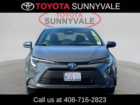 Used 2023 Toyota Corolla LE w/ Carpet Mat Package (TMS) FWD image 12