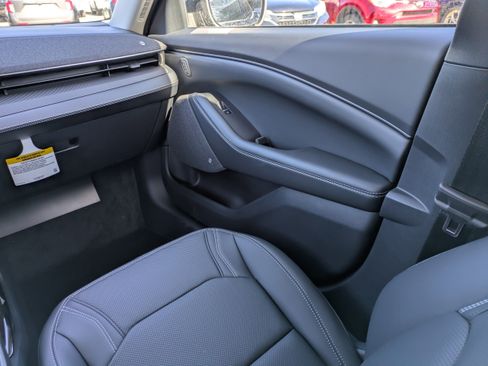 New 2025 Ford Mustang Mach-E Premium image 19