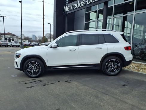 New 2026 Mercedes-Benz GLB 250 4MATIC image 3